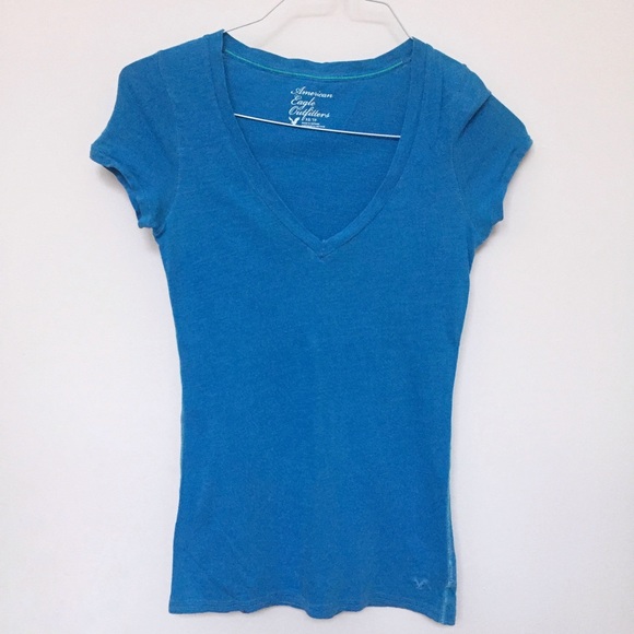 American Eagle Y2K long blue short sleeve V-neck fitted T-shirt Elena Gilbert TV - Picture 4 of 4
